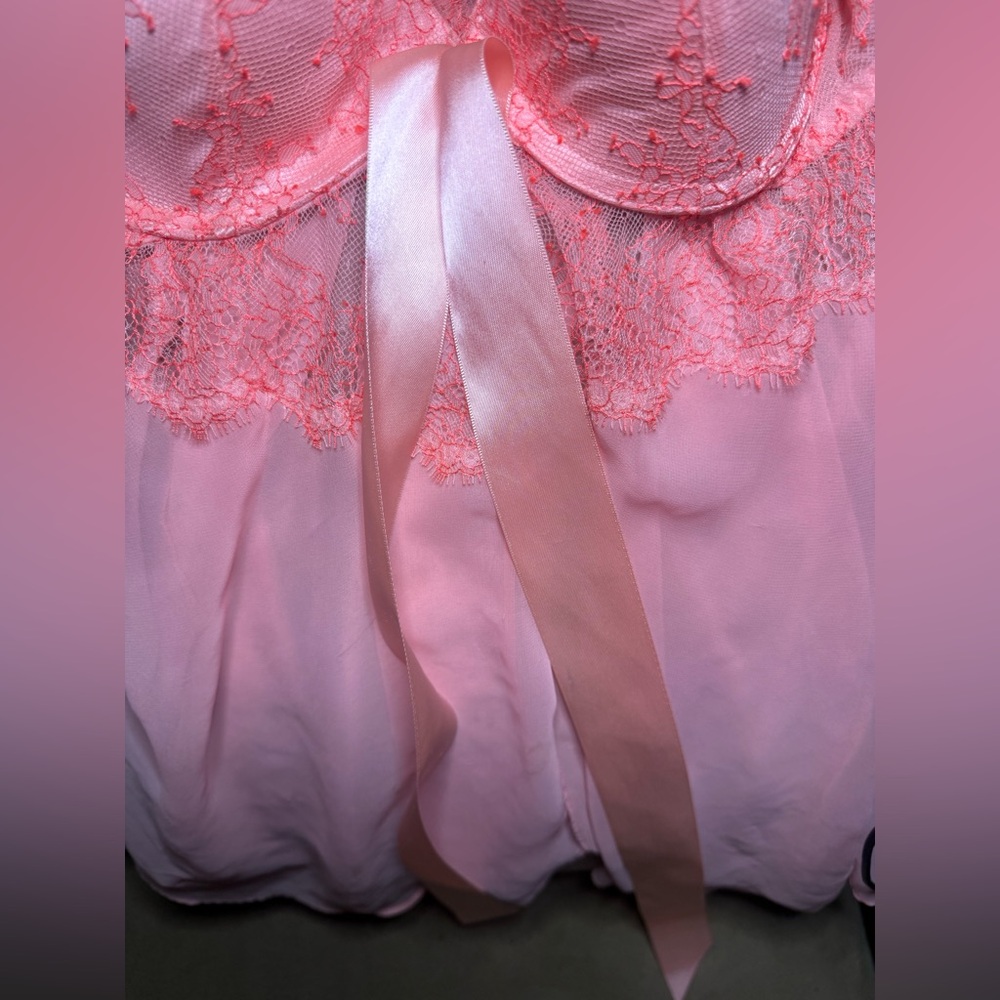 Elegant BubbleGum Pink Women’s Size 36B Victoria’s Secret Lace Babydoll Lingerie - Picture 6 of 11